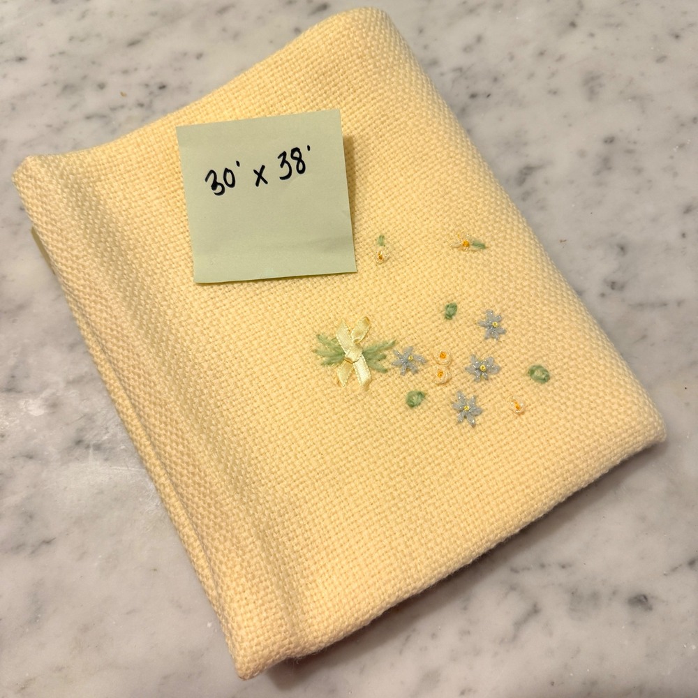 The Three Weavers Vintage Yellow Handwoven Baby Blanket Floral Satin Trim 30x38 - Picture 5 of 5